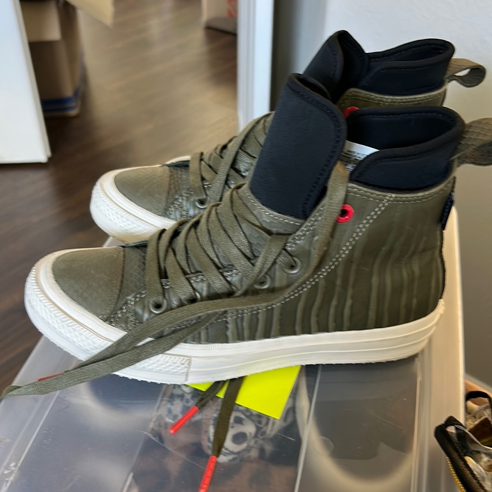 Converse waterproof shoes